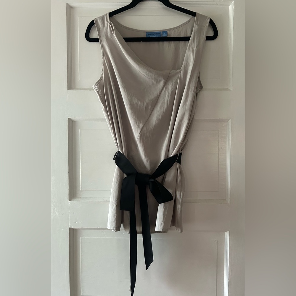 Simply Vera by Vera Wang top in size L